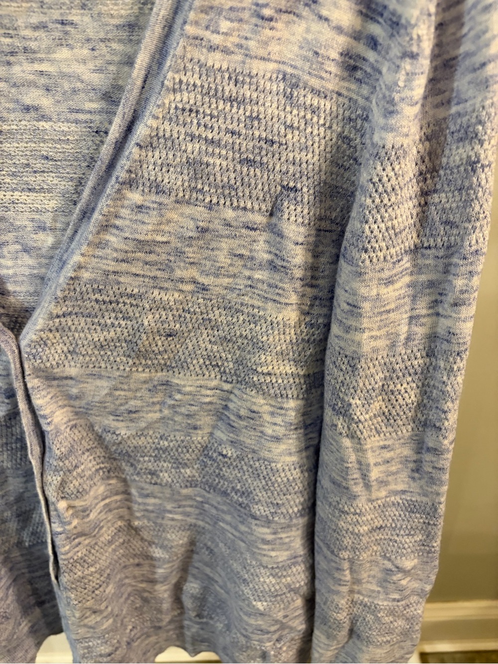 GAP Light Blue Marled eyelet perforated V-Neck Cardigan size large - Picture 5 of 7